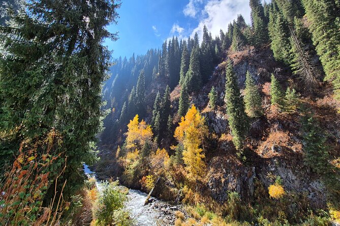 Alma-Arasan & Ayusai Mountain Gorges with Hot Springs Tour - Alma-Arasan and the walk to Maiden’s Tears