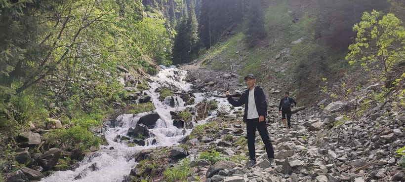 Almaty: Falconry show and Big Almaty Gorge - Should you book the Big Almaty Gorge and falconry tour?