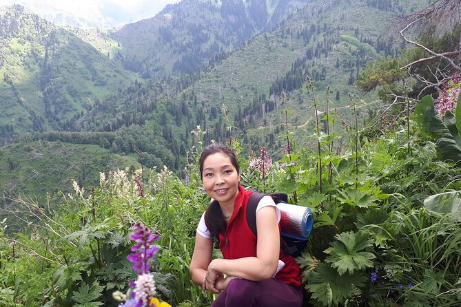 ALmaty mountains hiking tour - Butakovskiy Waterfall on a full-day route