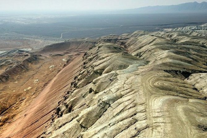 Altyn emel 2 days tour. (Singing dune, AkTau, KattyTau) - Why two days makes sense from Almaty