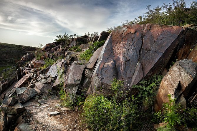 Ancient petroglyphs of Tanbaly - UNESCO World Heritage - Three hours among the petroglyphs