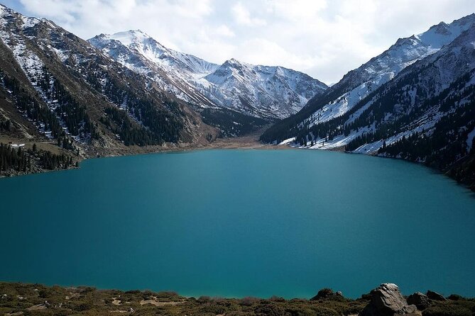 Big Almaty Lake: Choose Your Adventure on Foot or by Car - Guide service makes the difference