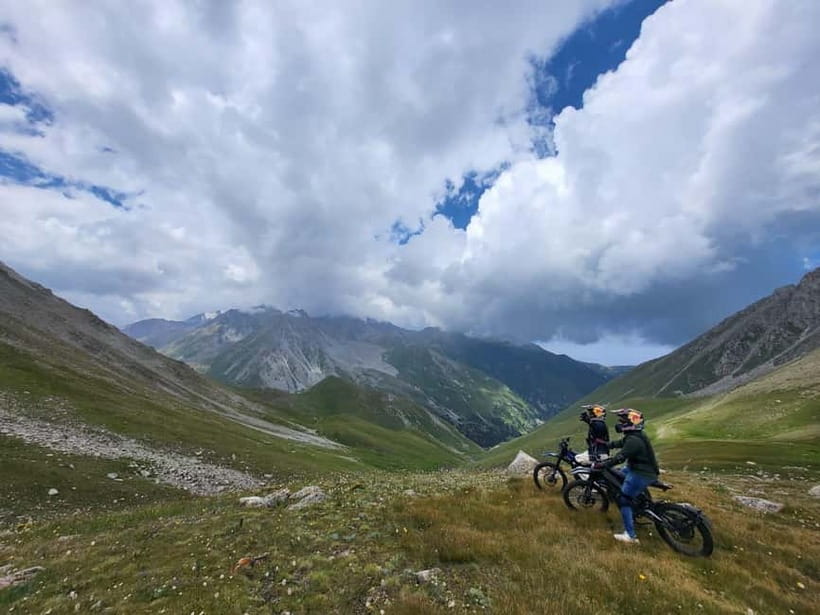 Big Almaty lake tour off road bike - Big Almaty Lake and the two-hour ride