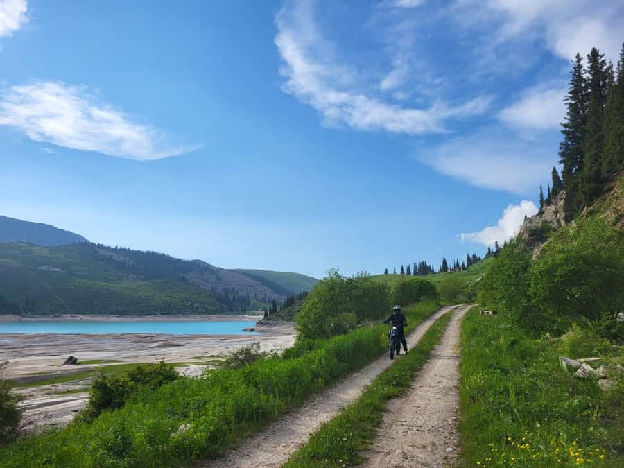 Big Almaty Lake Tour with Optional Hike - Guides Dmitriy, Vladimir, Igor, and Olga