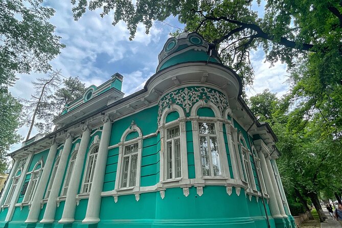 Guided Walking City Tour in Almaty - A city tour told through buildings