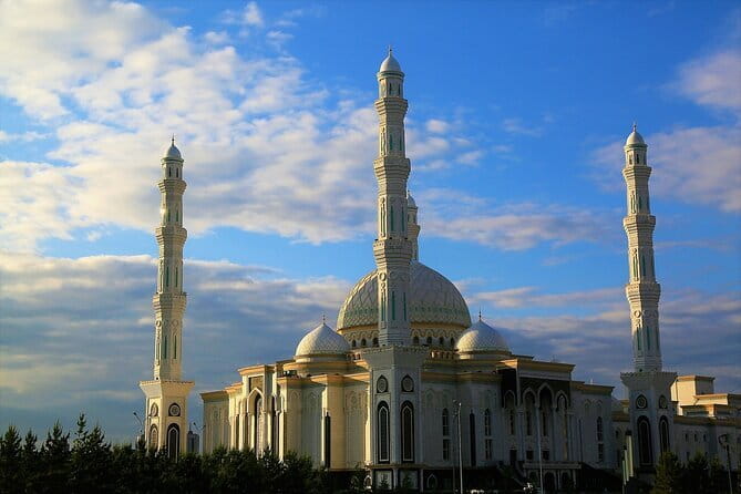 Half Day Private Astana City Tour in Comfort - A fast introduction to Astana’s boldest sights