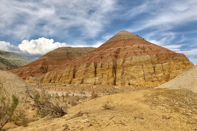 Kazakhstan and Kyrgyzstan 8 days Private tour from Almaty - Day 2: Singing sand, Zharkent woodwork, and mineral pools