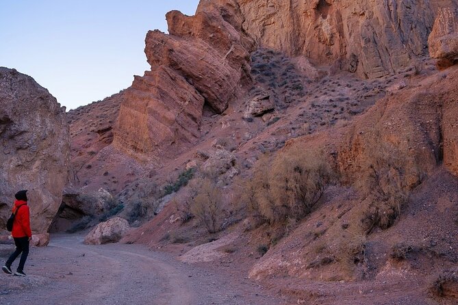 Personalized guided Car Tours to Charyn Canyon & Kolsay Lake - What the private car adds
