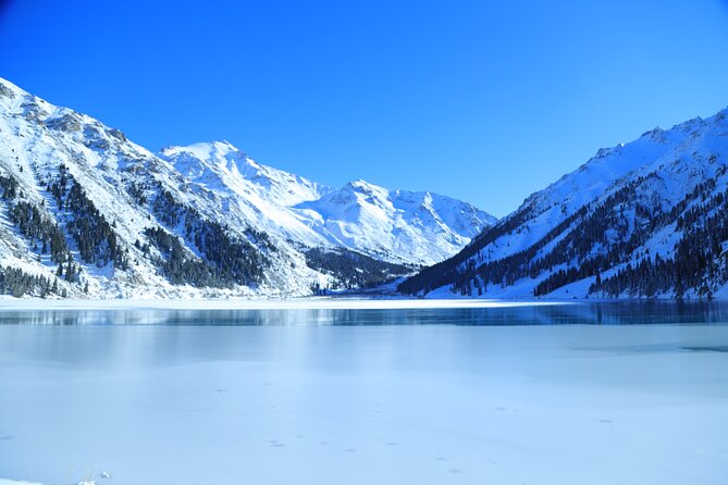Private Big Almaty Lake Hiking Tour with alternatgive Pipeline - Waterfalls and bear sculptures at Ayusai Gorge