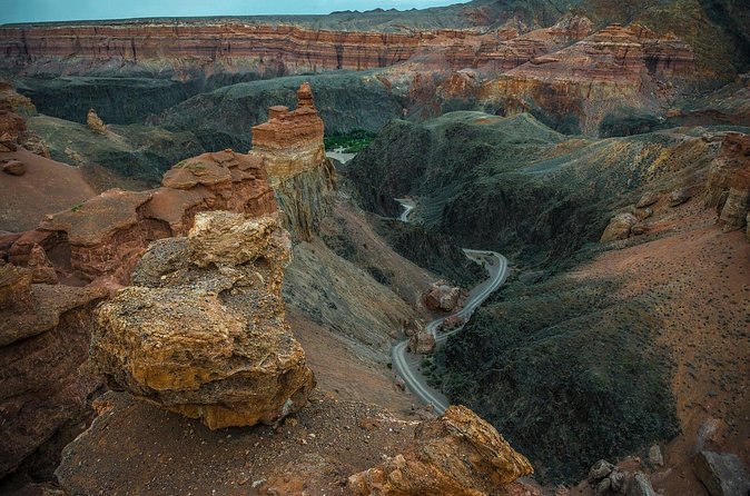 Private Day Trip to Fantastic Charyn Canyon - Returning to the parking area and Almaty