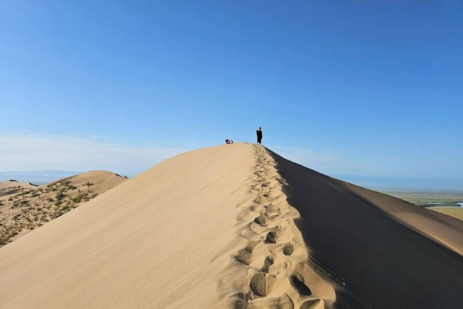 Singing dunes & Aktau mountains group tour to Altyn Emel - Why Altyn Emel is worth the long road from Almaty