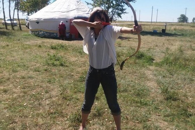 Trip to Kazakh family of Eagle hunters in Astana (6 hours) - Beshbarmak, shorpo, and the meaning of five fingers